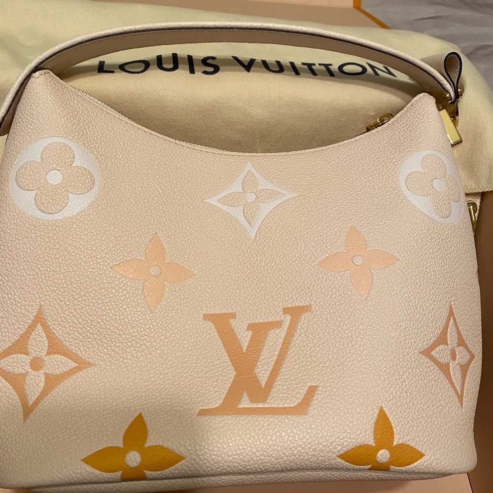 Louis Vuitton Marshmallow By Pool Cream Saffron